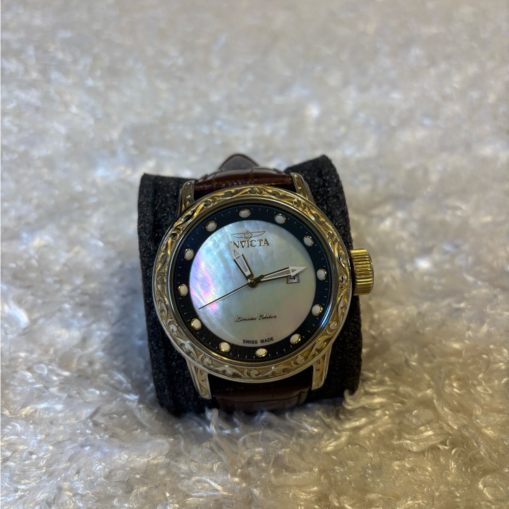 Vintage Men’s Limited Edition Watch.